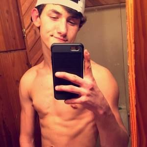 Meet your Posher, Braxton